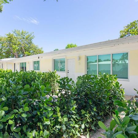 Newly Renovated Stylish Studio In El Portal #2 Miami Luaran gambar