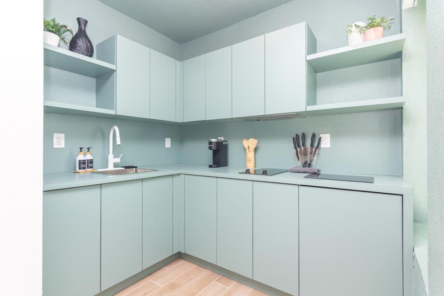 Newly Renovated Stylish Studio In El Portal #2 Miami Luaran gambar