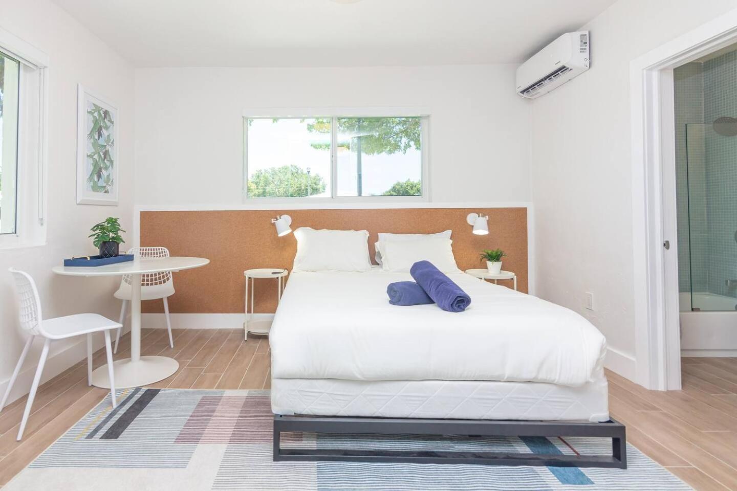 Newly Renovated Stylish Studio In El Portal #2 Miami Luaran gambar