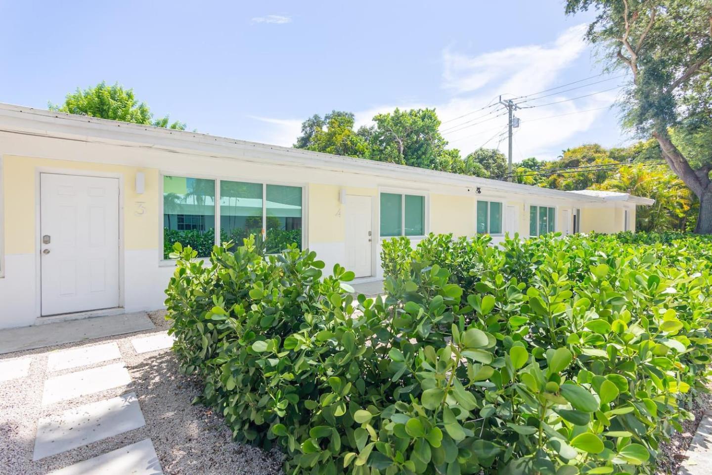 Newly Renovated Stylish Studio In El Portal #2 Miami Luaran gambar