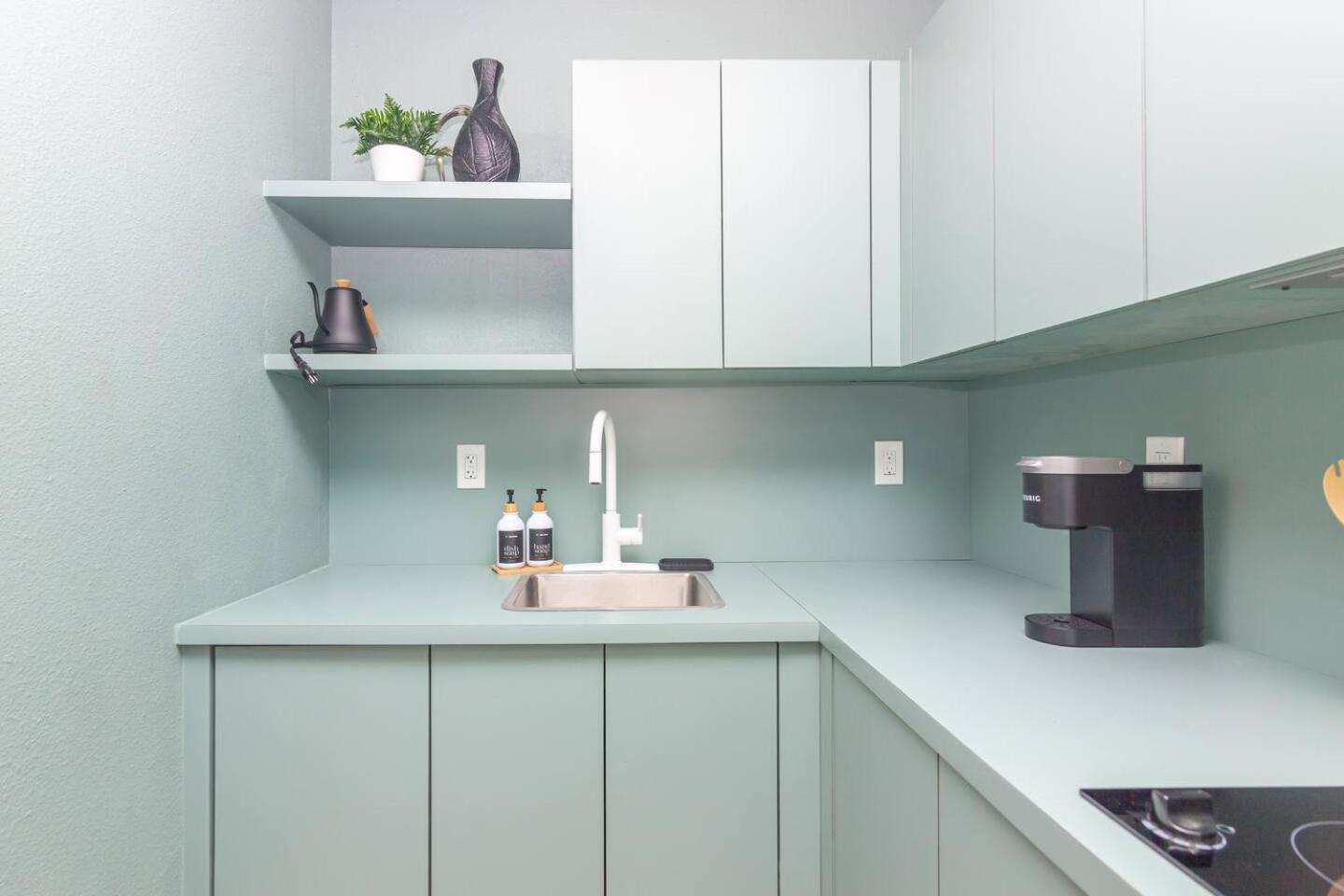 Newly Renovated Stylish Studio In El Portal #2 Miami Luaran gambar