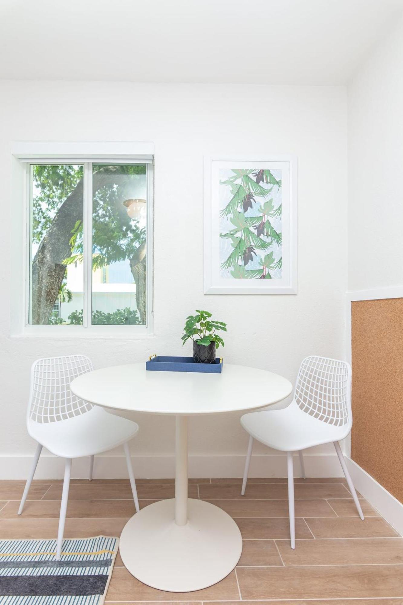 Newly Renovated Stylish Studio In El Portal #2 Miami Luaran gambar